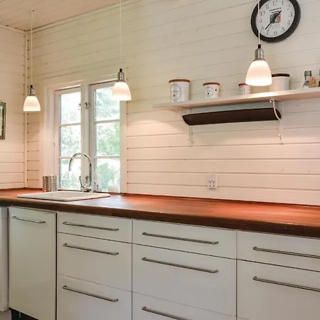 Three-bedroom Holiday In Hornbak Holiday home Hornbaek